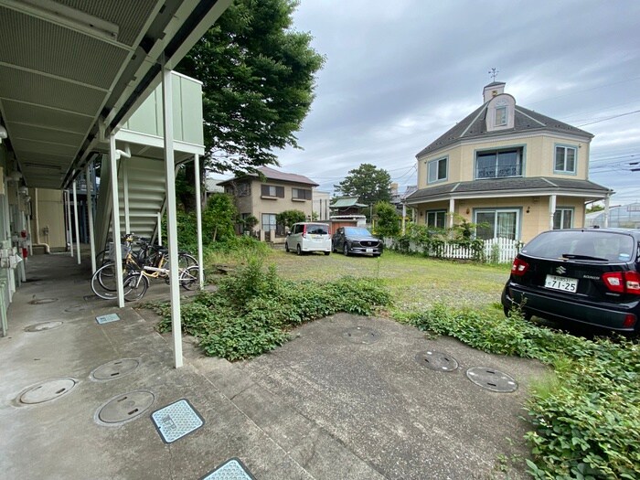 物件外観写真5　(駐車場)