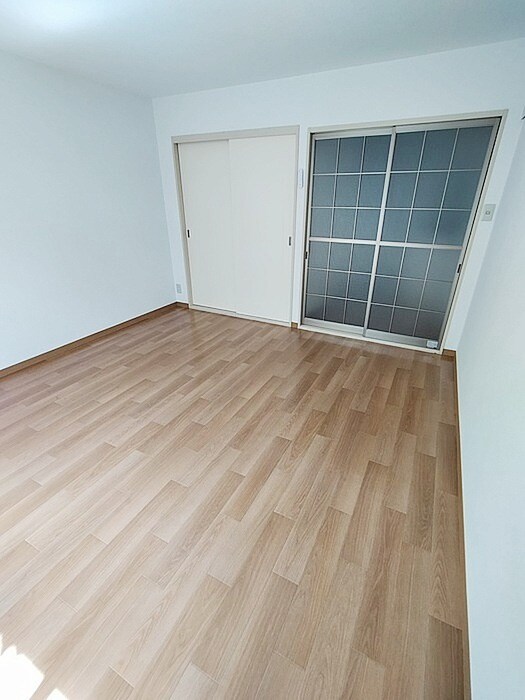 物件内観写真10　(居室)