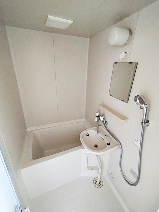 物件内観写真12　(バス／シャワールーム等)