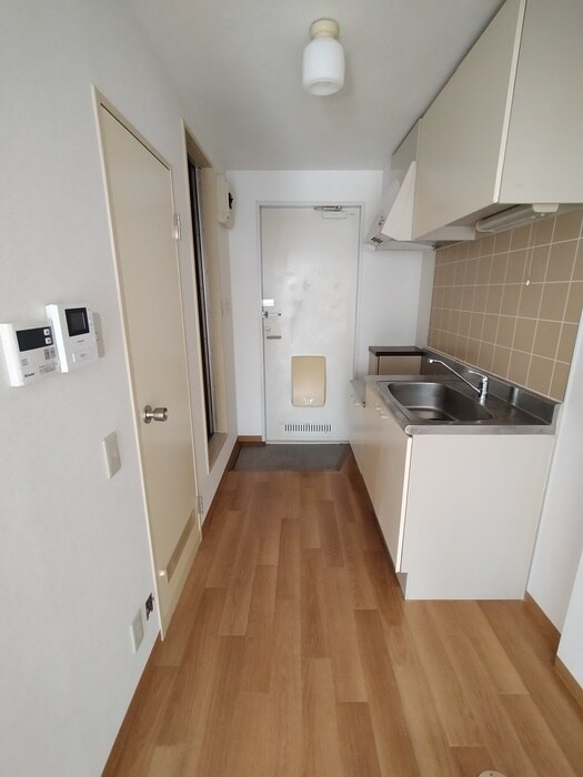 物件内観写真19　(廊下)