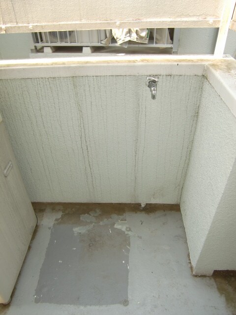 物件内観写真8　(洗濯機置場)