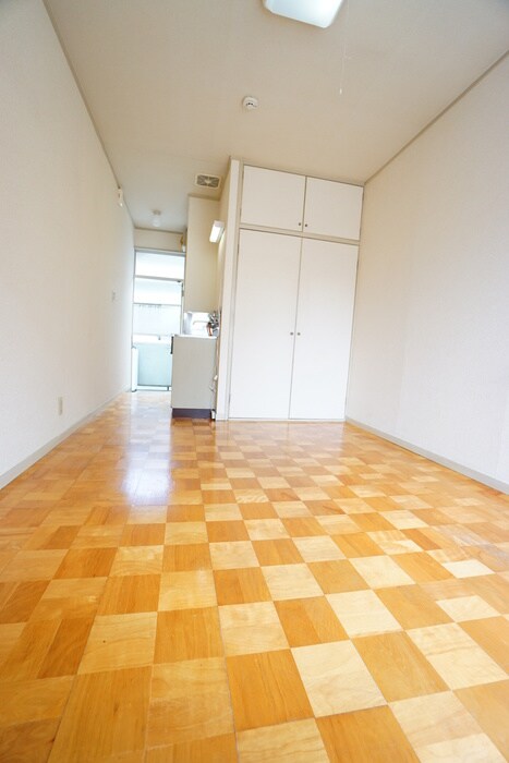 物件内観写真9　(居室)