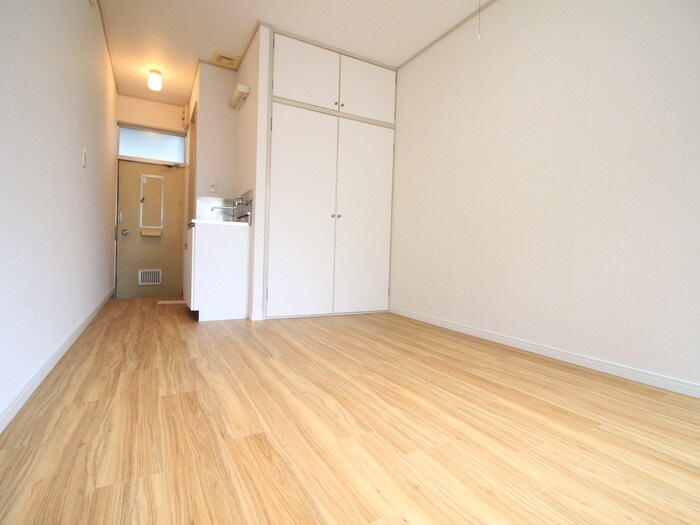 物件内観写真9　(居室)