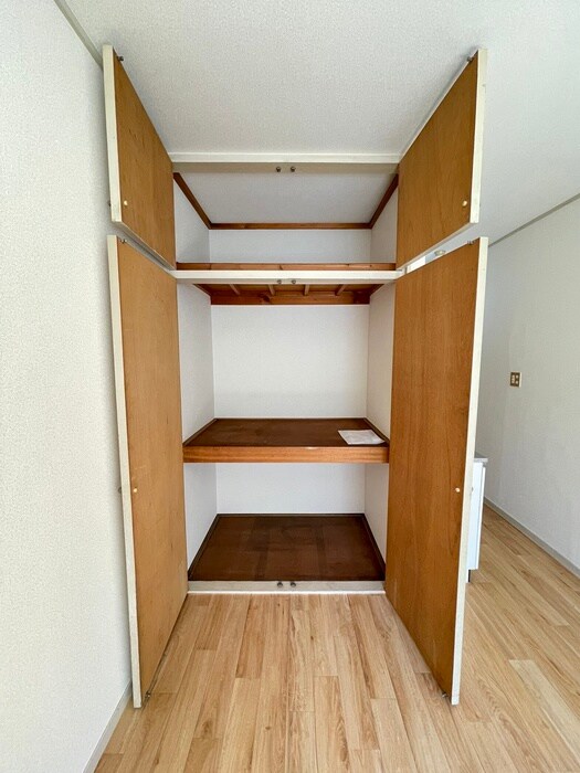 物件内観写真11　(収納)