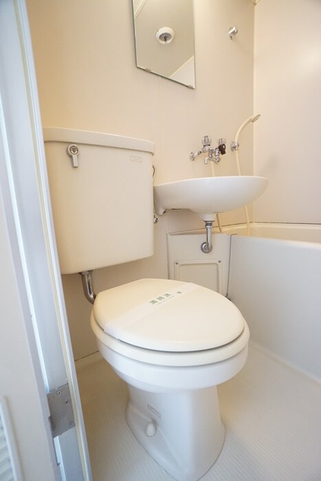 物件内観写真13　(トイレ)