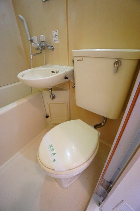 物件内観写真13　(トイレ)