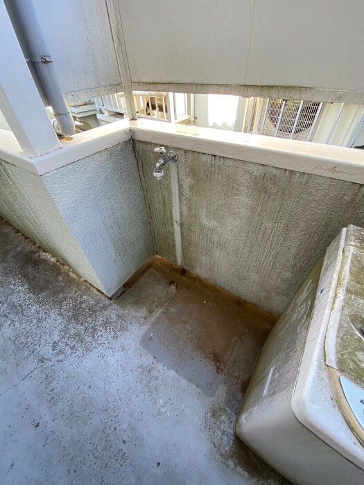 物件内観写真18　(洗濯機置場)