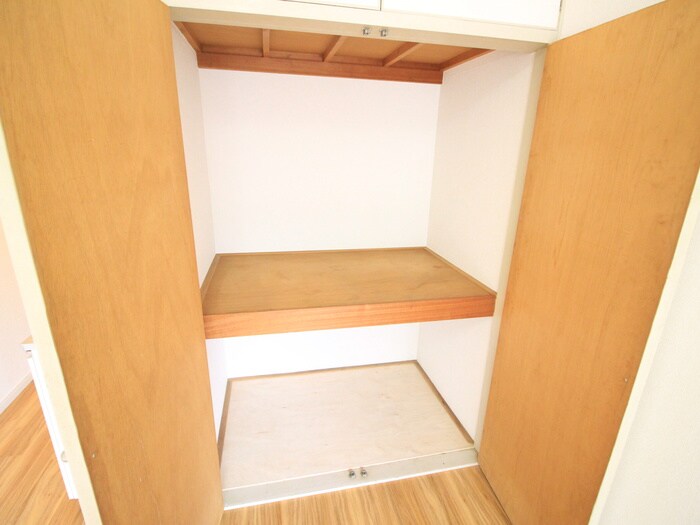 物件内観写真18　(収納)