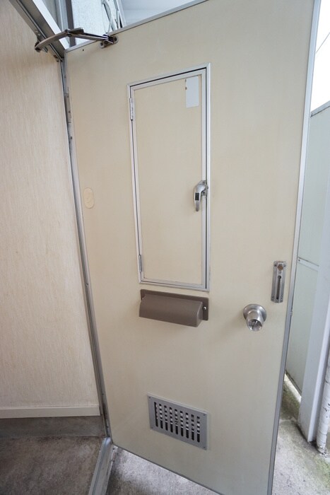 物件内観写真19　(玄関)