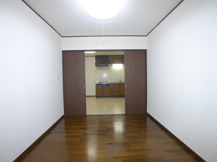 物件内観写真10　(居室)