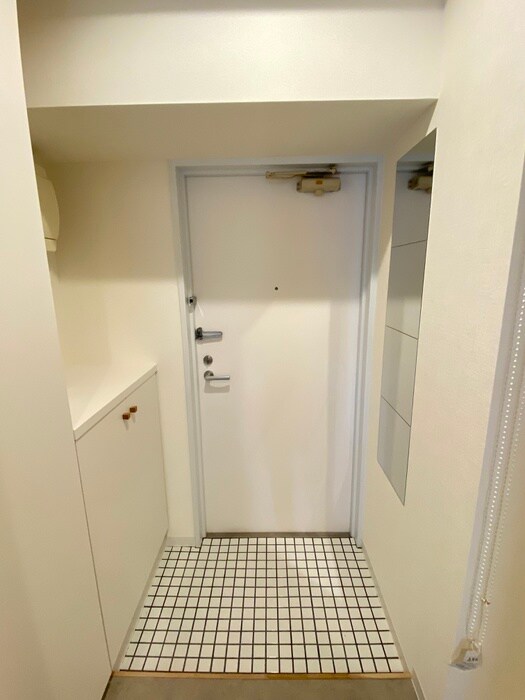 物件内観写真14　(玄関)