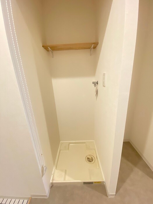 物件内観写真15　(洗濯機置場)