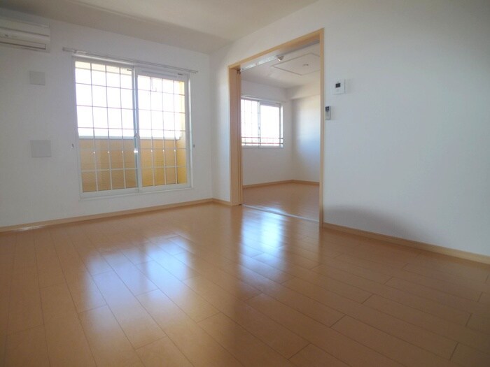 物件内観写真13　(居室)