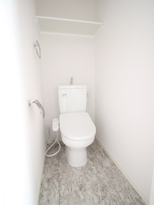 物件内観写真14　(トイレ)