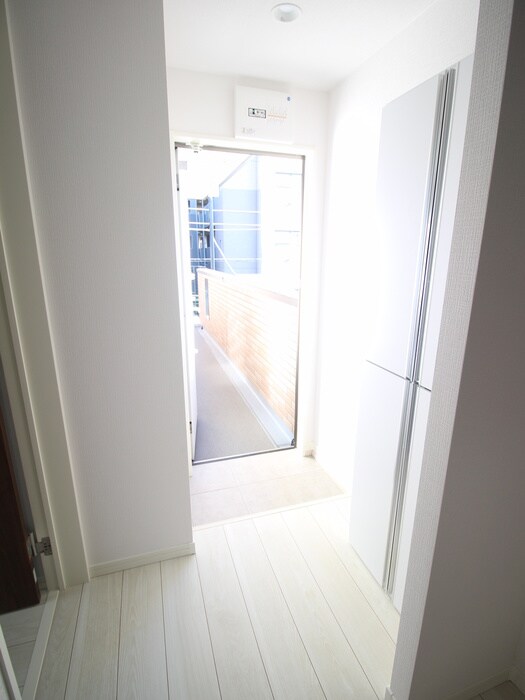 物件内観写真21　(玄関)