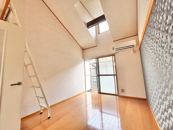 物件内観写真8　(居室)