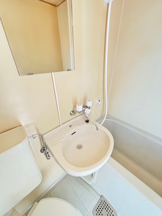 物件内観写真11　(洗面)