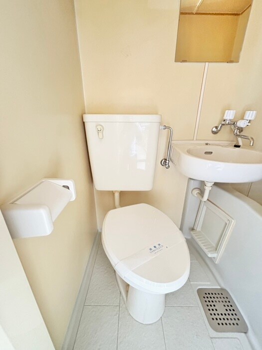 物件内観写真12　(トイレ)