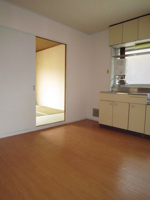 物件内観写真8　(キッチン)