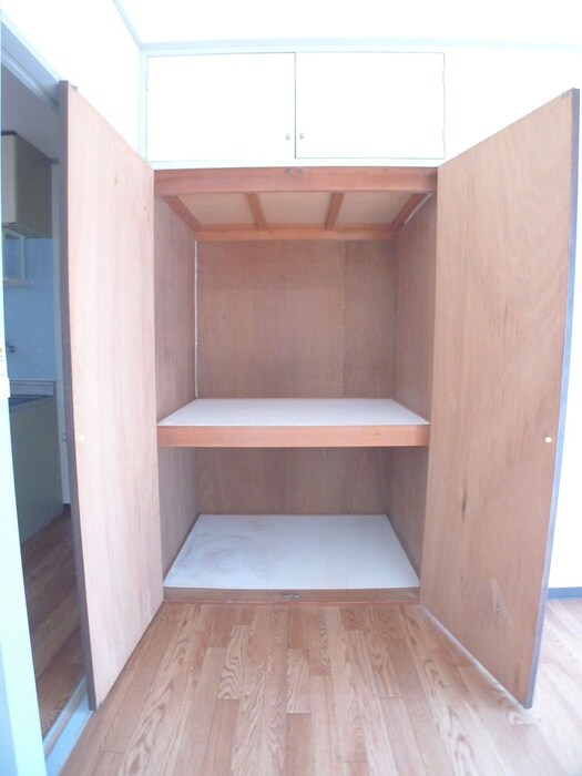 物件内観写真13　(収納)