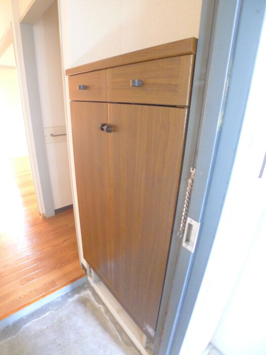 物件内観写真15　(靴箱)
