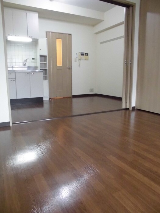 物件内観写真8　(居室)