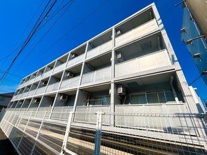 バ－ドタウン９番館外観写真