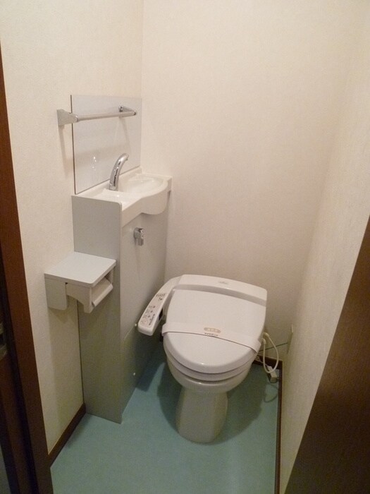 物件内観写真10　(トイレ)