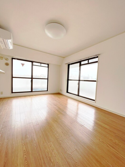 物件内観写真8　(居室)