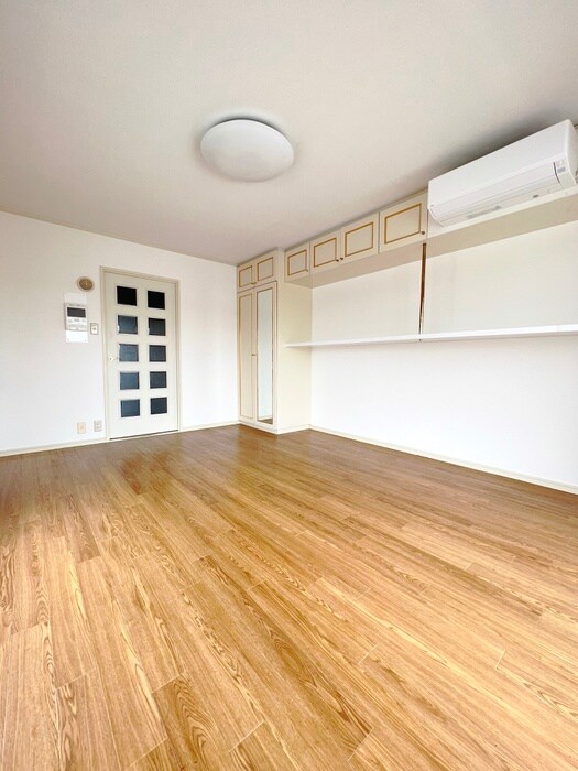 物件内観写真10　(居室)