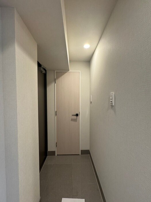 物件内観写真17　(玄関)