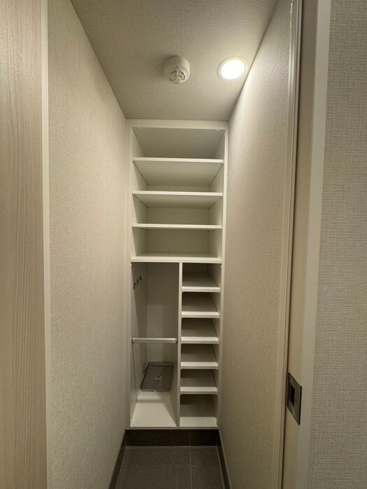 物件内観写真18　(靴箱)