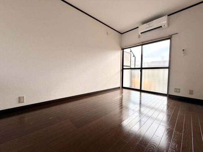 物件内観写真16　(居室)