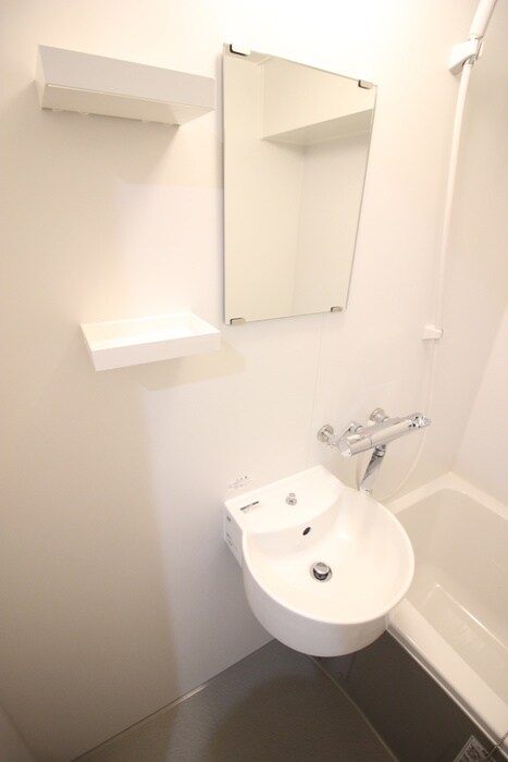 物件内観写真10　(洗面)