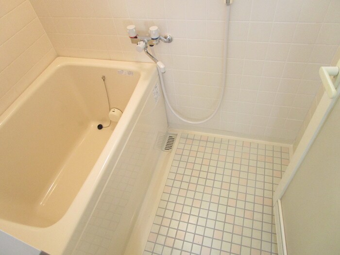 物件内観写真11　(バス／シャワールーム等)