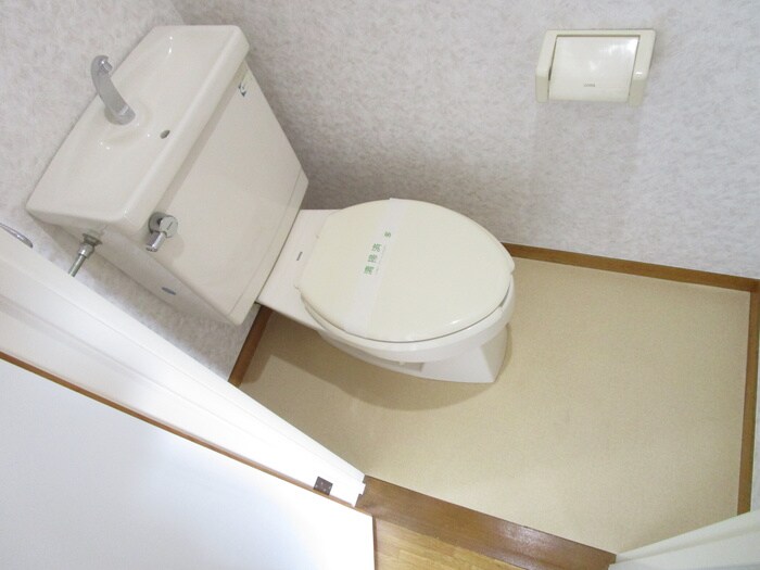 物件内観写真13　(トイレ)