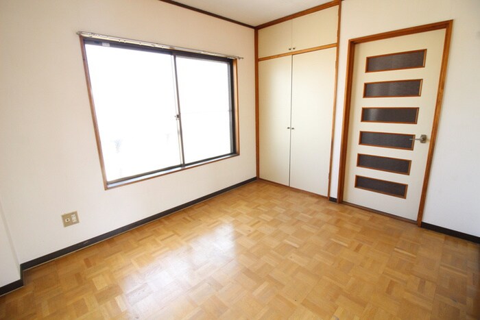 物件内観写真9　(居室)