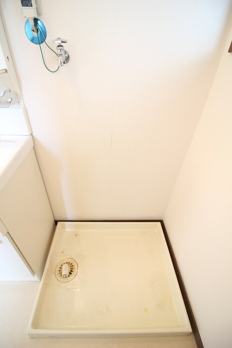 物件内観写真21　(洗濯機置場)