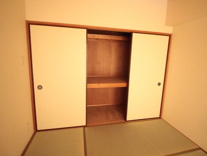 物件内観写真13　(収納)