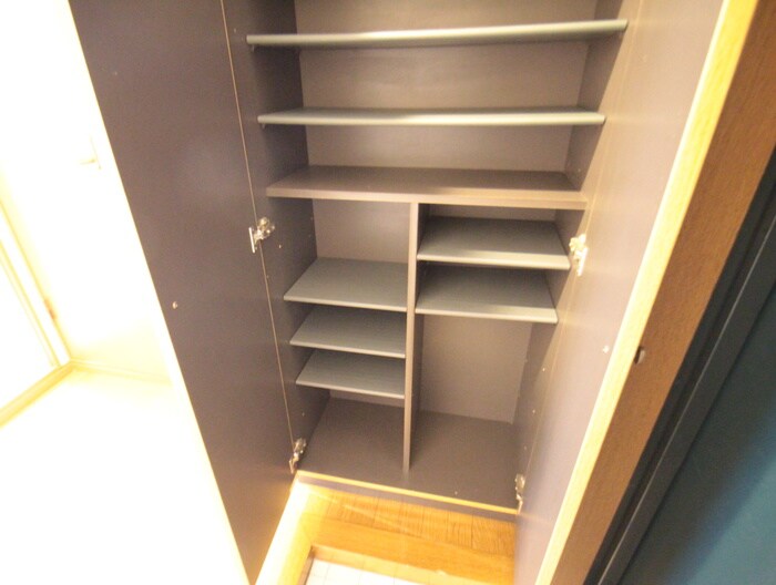 物件内観写真18　(靴箱)