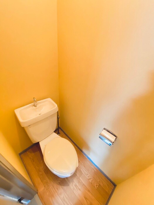 物件内観写真13　(トイレ)