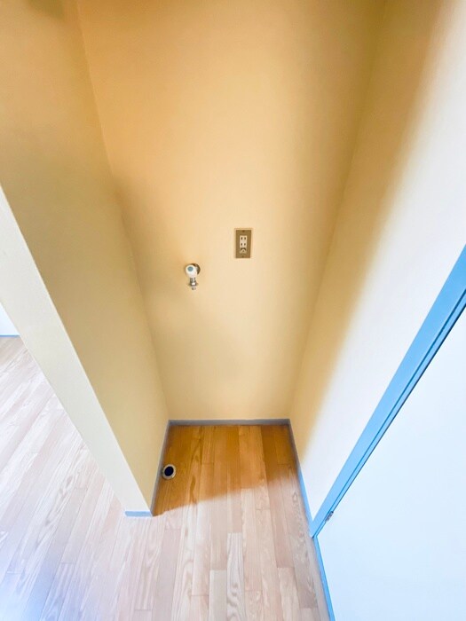 物件内観写真14　(洗濯機置場)