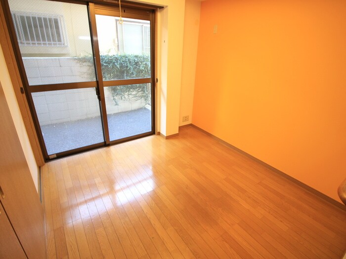 物件内観写真10　(居室)