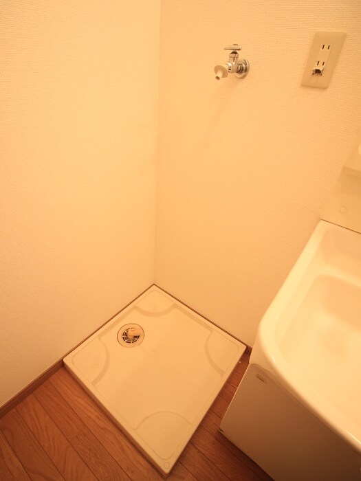 物件内観写真19　(洗濯機置場)