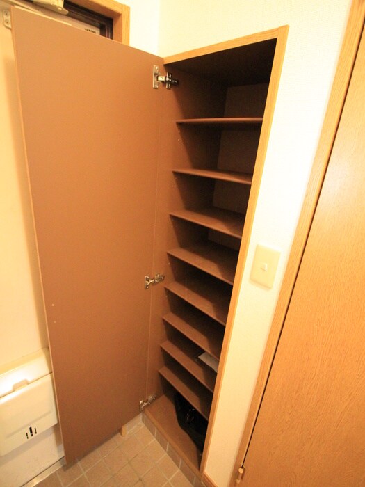 物件内観写真22　(靴箱)