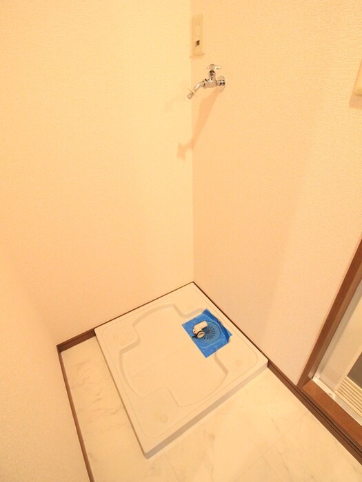 物件内観写真20　(洗濯機置場)