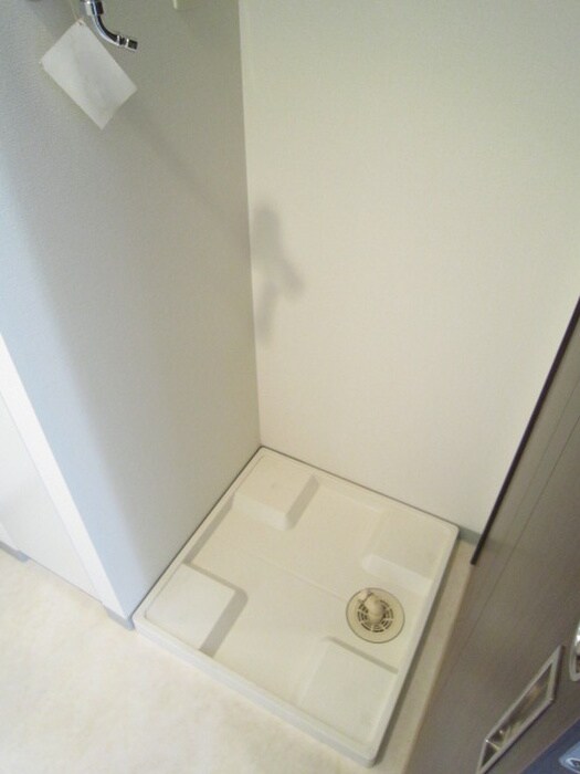 物件内観写真14　(洗濯機置場)