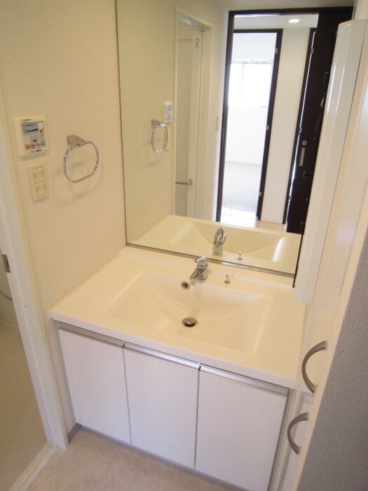 物件内観写真16　(洗面)