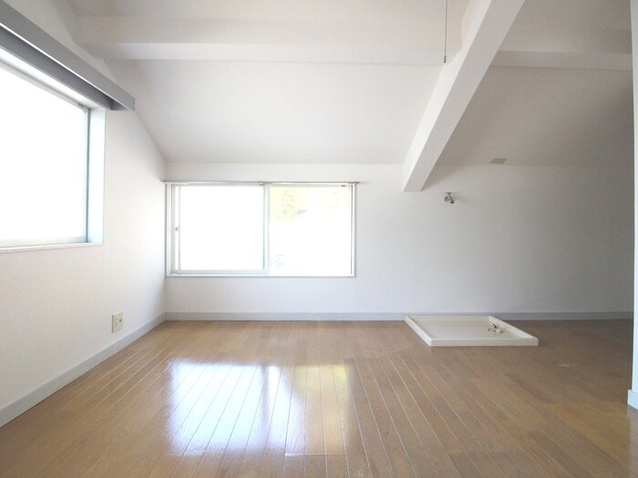 物件内観写真4　(居室)