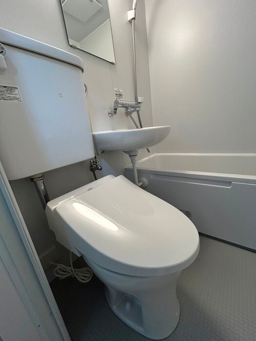 物件内観写真9　(トイレ)